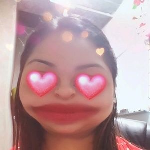 Meet your Posher, Mayra